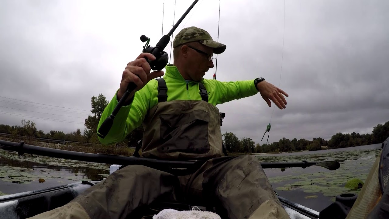 Huge Bass Caught On Fall Topwater Bite YouTube