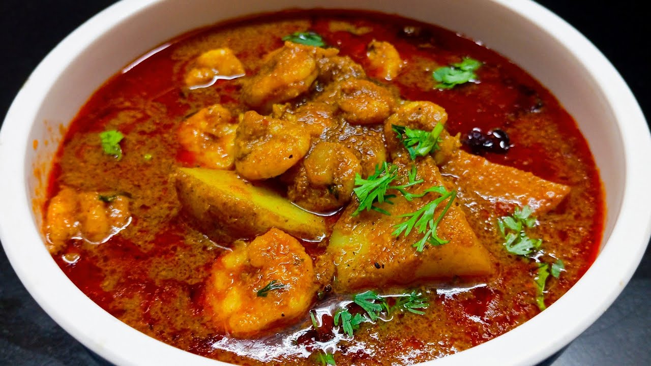 झणझणीत कोलंबी बटाटा रस्सा(how to make prawns curry)