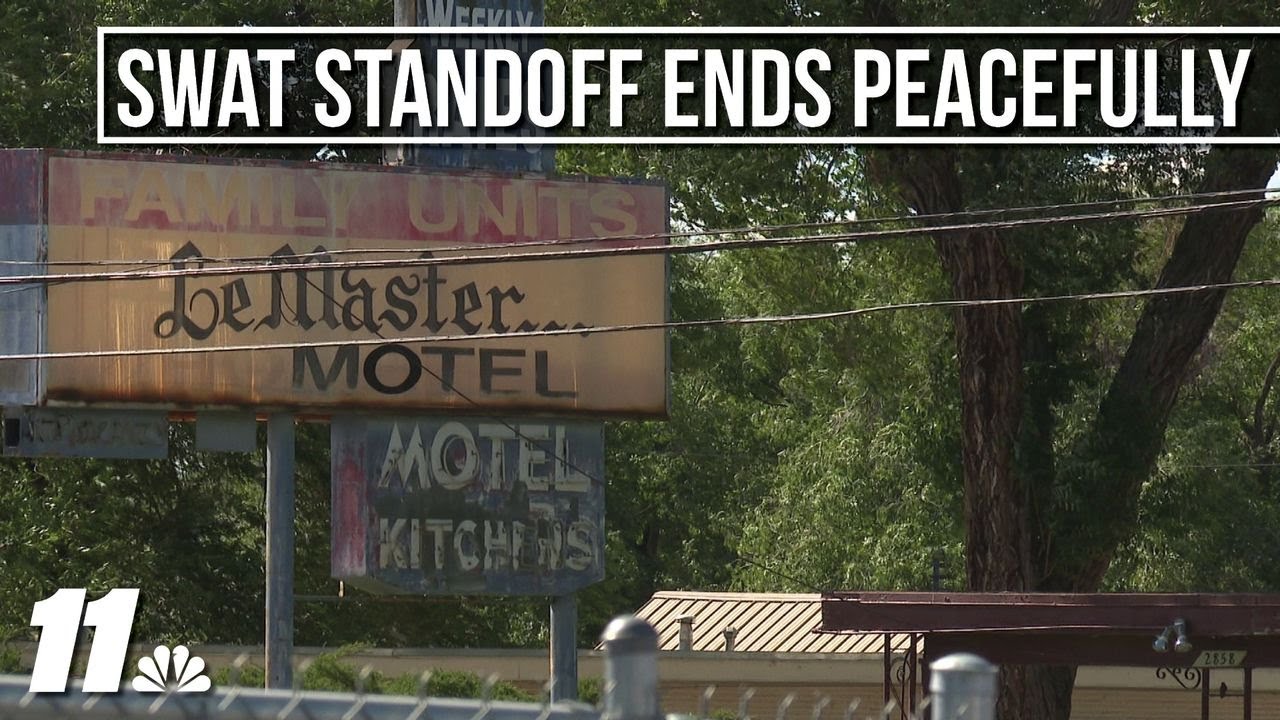 SWAT standoff ends peacefully - YouTube