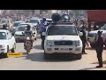 Police blocks Dr Kiiza Besigye.