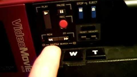 Vintage 1984 JVC GR-C1E camcorder (1/2)