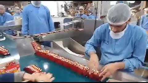 Biscuits packaging solutions with box tray Automatic sorting and feeding Packing line