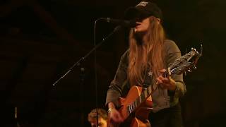 Vignette de la vidéo "Sarah Shook & The Disarmers - New Ways To Fail (new song)"