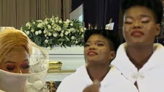 Qwabe Twins heart melting 💔send off to Mampintsha | Mampintsha Funeral service