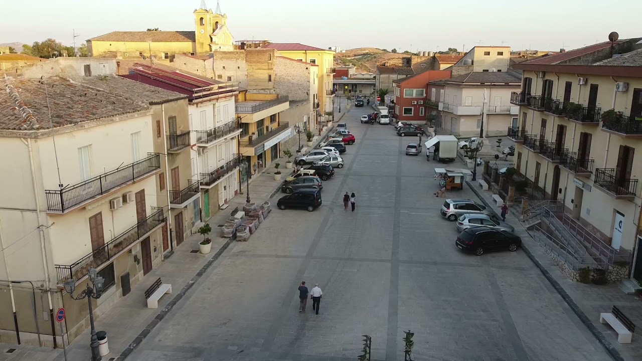 Montedoro Sicily, piazza and 360 of Church