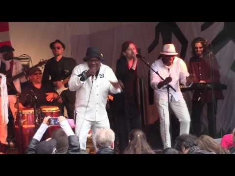 Pax Nicholas and the Ridimtaski band finalizing the Carnival 2016