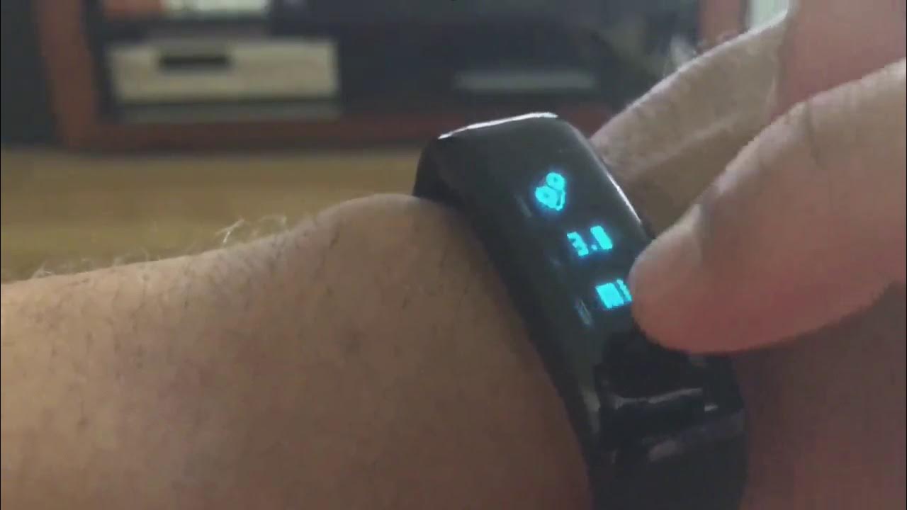 AK1980 Waterproof Fitness Tracker with Real time Heart Rate Monitor