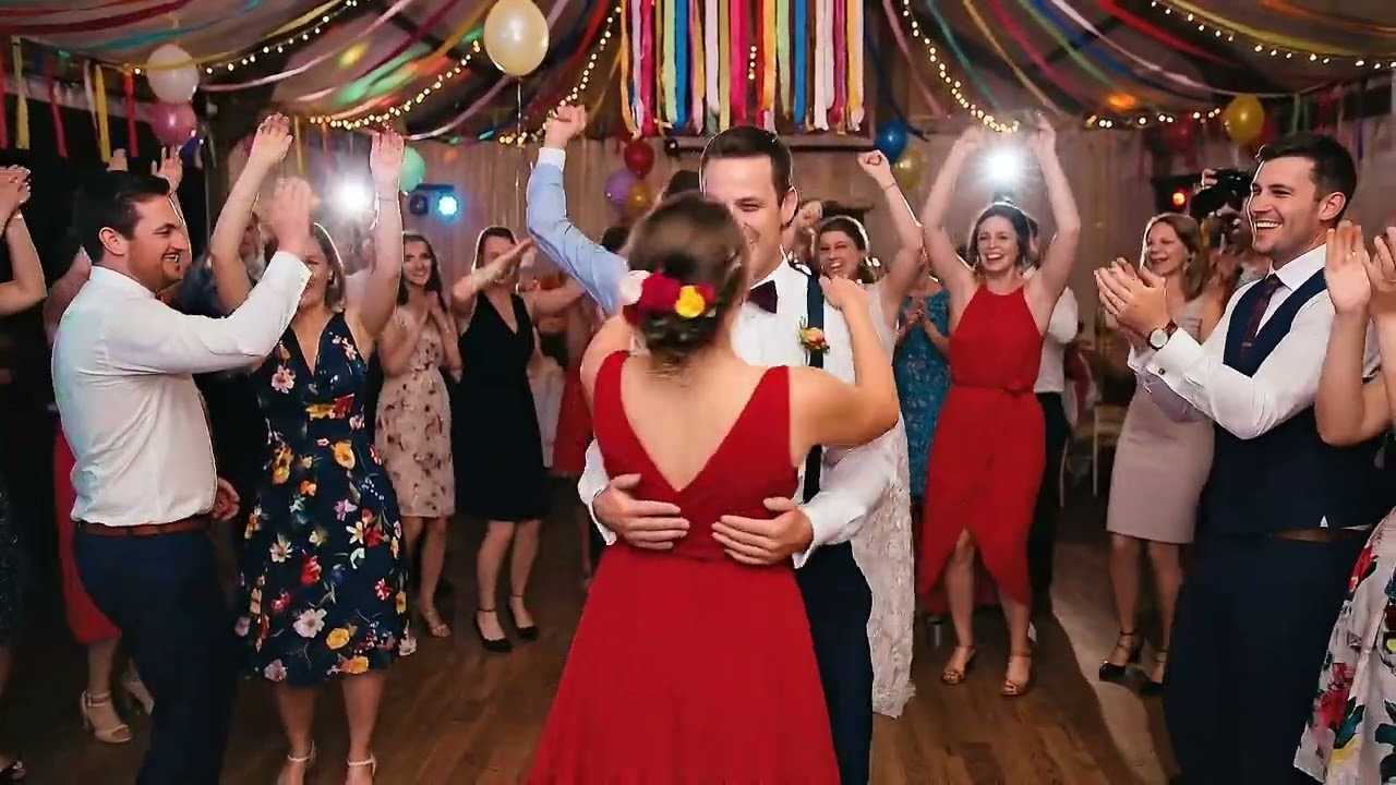 Uśmiech na ustach, słońce w oczach masz –Ta piosenka sprawi, że znów poczujesz radość | Wesele 2026