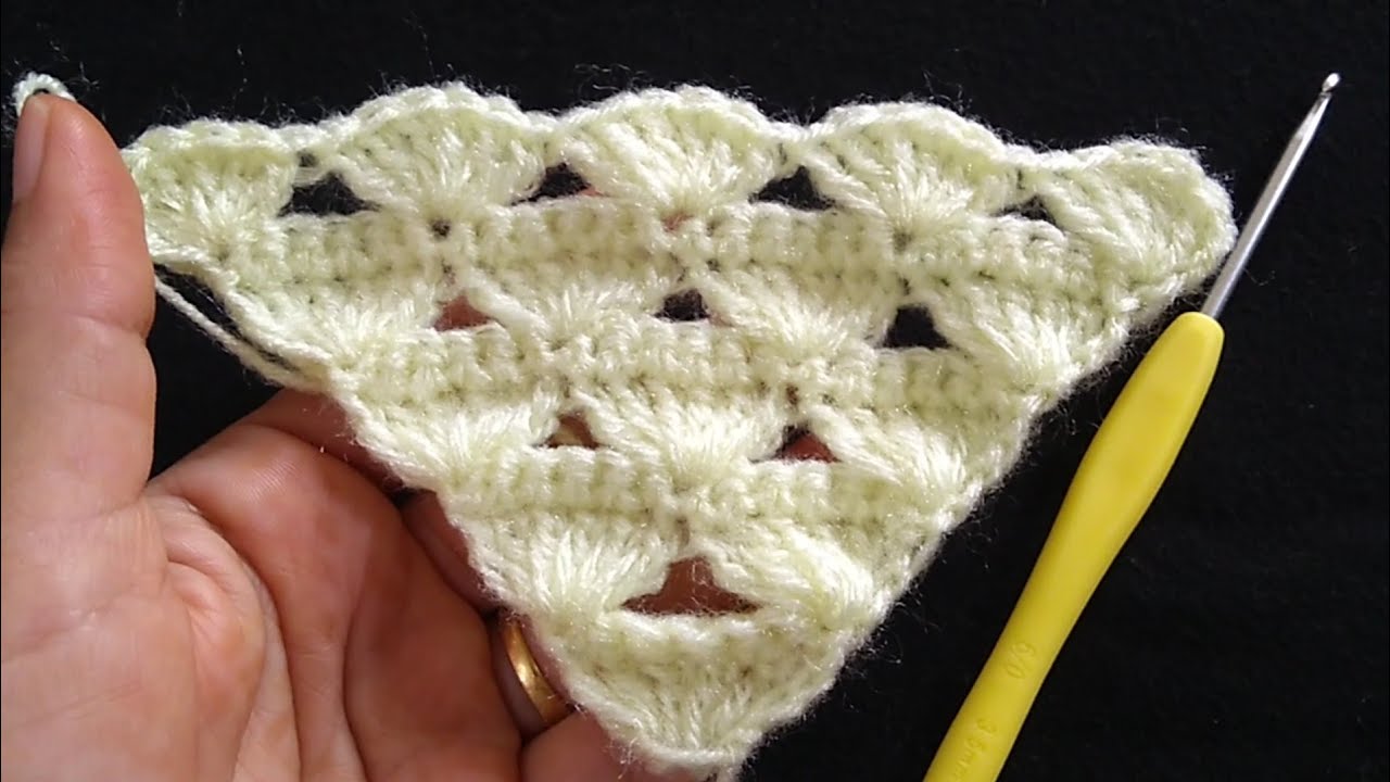 Crochet a Tringle Shawl | Easy Way