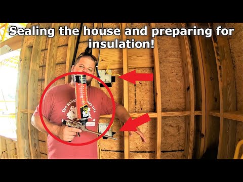 Video: Preparing For The Cold: We Insulate The Country House