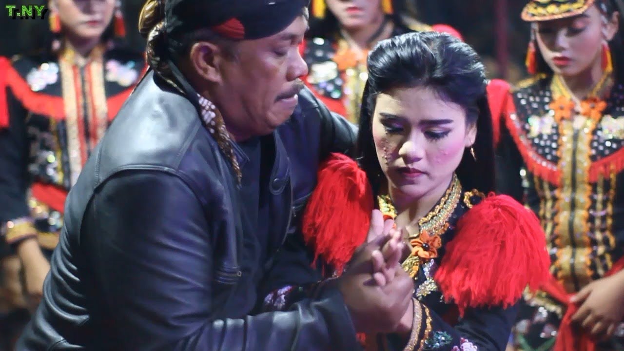 Waru doyong, Ande ande lumut_ Ndolalak putri dewi arum_ LIVE Bongkol, candisari, bansari