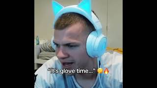 Los Backed Out The Gaming Gloves! 😂