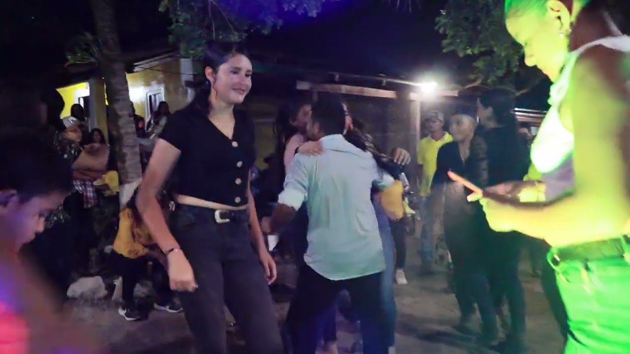 Así es una Fiesta Olanchana con los inquietos de Olancho (Audio en vivo) #Guarizama #Olancho
