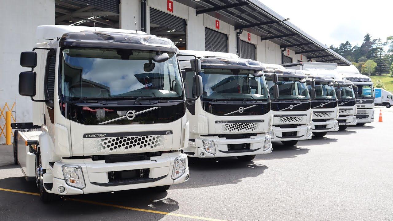 Volvo Trucks and WM New Zealand Electric Truck Handover Event - Nov 24