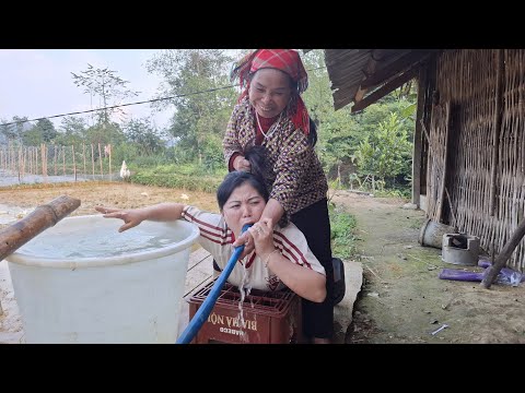 After A Cold Argument The Grandmother Turns Away Forcing Thu To Swallow Her Pride