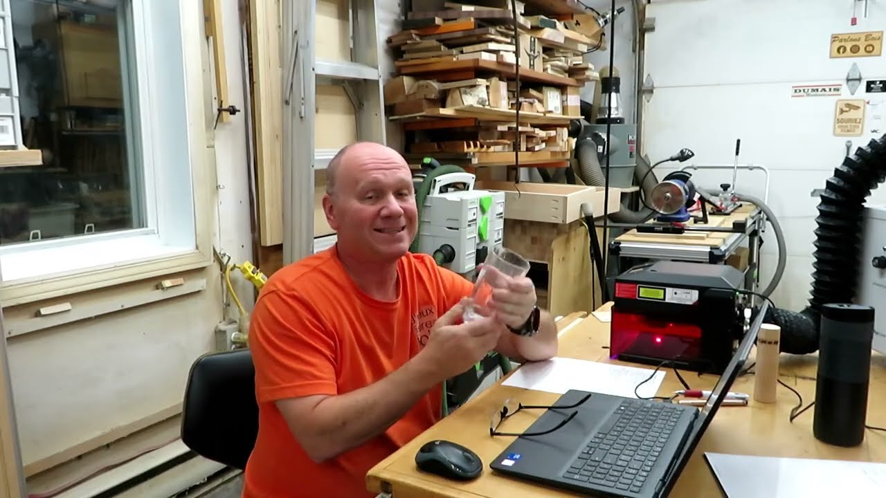Comment utiliser l'outil rotatif dans Lightburn. Algolaser Pixi 10w. Parlons bois Ep.495