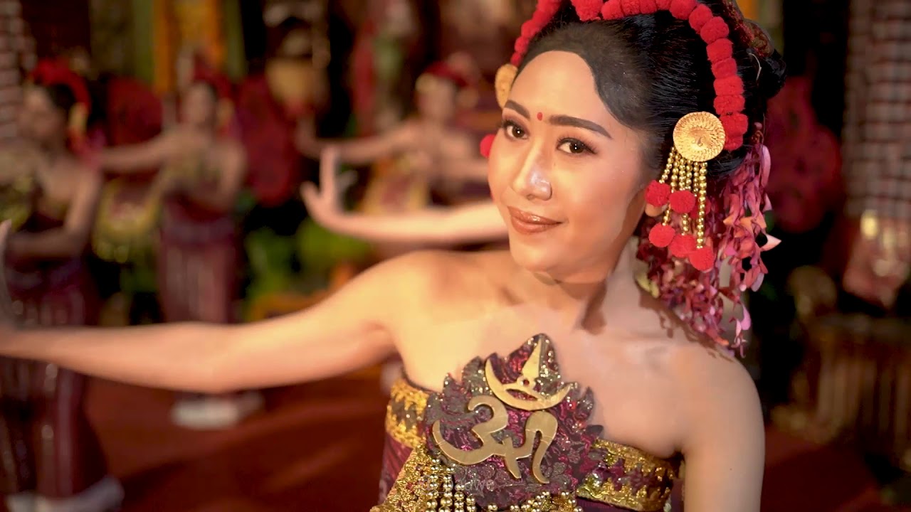 Tari Rejang Pande Suci Wedana Tihingan