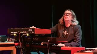 About Aphrodite - Newrusi Cats - Live . Kulturrat