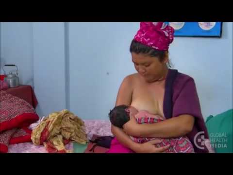 Video: Moeder Maakt De Liefste Borstvoedingsfoto Opnieuw