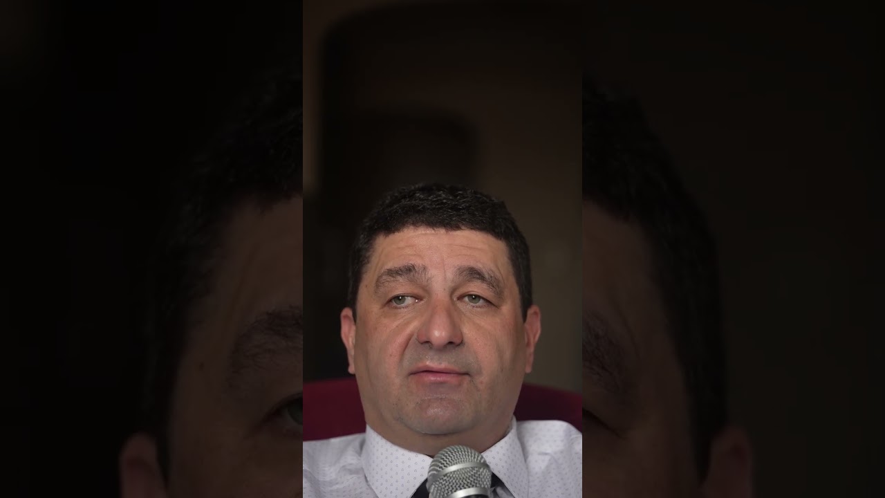 Почему имеет смысл не платить моделям: теория alexanderegurman@gmail.com 917 825 8225