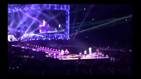 One Direction performing "Stockholm Syndrome" in Osaka, 25/02/15 (FULL VIDEO)