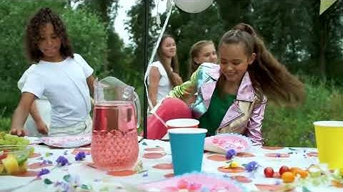 LUNA - LA FESTA [OFFICIAL MUSIC VIDEO] 🥳 | JUNIOR SONGFESTIVAL 2022 🇳🇱