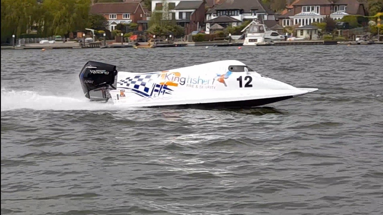 Powerboat racing oulton broad Formula 2 Practice and heat 1 (Day 2) YouTube Powerboat racing oulton broad Formula 2 Practice and heat 1 (Day 2) YouTube