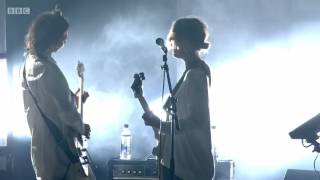 Warpaint - 'Beetles' (Live 2017) chords