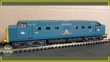 unboxing the N gauge Class 55 Deltic by Lima