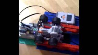 Color Sorting Robot - Mindstorms NXT