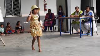 Jennifers Solo Dance