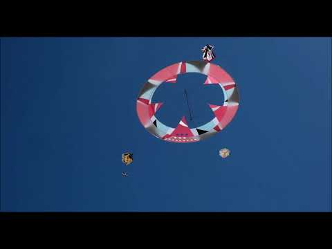 A superb day of kiteflying  in Camperduin with some good friends.