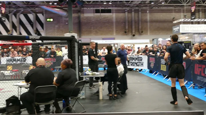 Patrick Pigott Vs Kledi Disha - Patrick Walkout