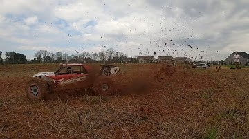 LOSI DBXLE 2 Slow Motion Capture in the Mud