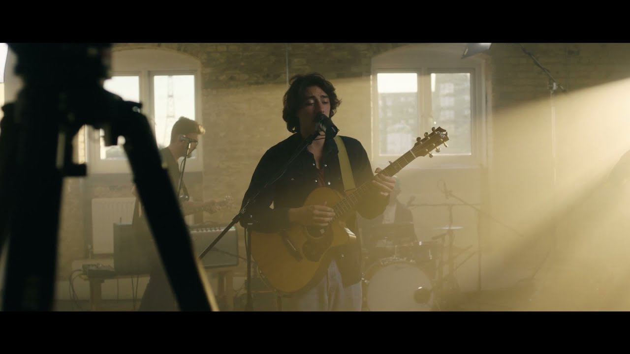 Sam Walwyn - Mama Plum (Live)