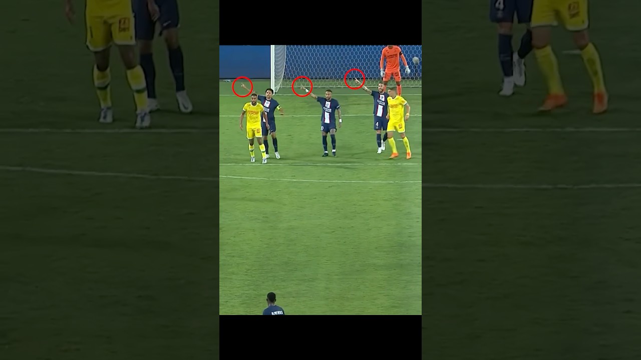 That’s a pretty clear instruction. 😅 #psg #marquinhos #neymar #sergioramos #verratti