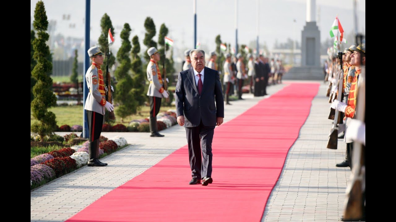 Оғози сафар ба ноҳияи Восеъ ва ифтитоҳи Майдони Парчам ва Нишони давлатӣ