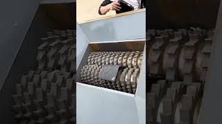 This shredder can also be used to shred old computers.#Wireshredder #squarewireshredder #machine