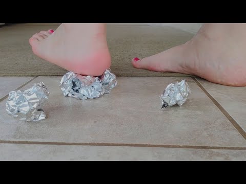 Crushing Foil🦈FOOT FETISH😋