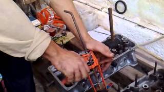 homemade spring compressor valves for Cylinder Head with silicone gun/Change Valve Springs