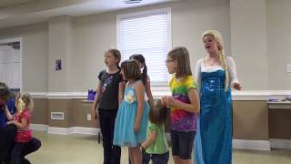 Queen elsa-Let it Go-(Leah's Birthday Party)