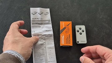 Telecomandă Roger Technology E80/TX54R/2 – 4 canale, 433.92 MHz | Control avansat pentru poarta ta.
