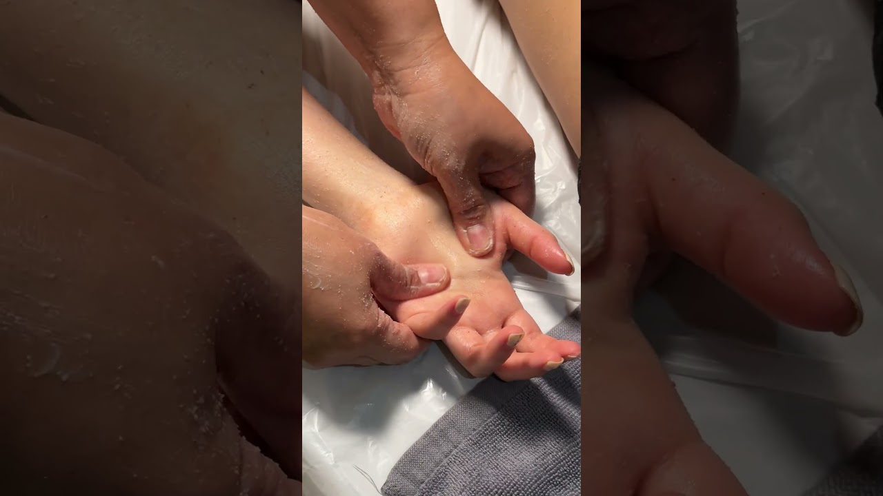 𝗦𝗲𝗹𝗳 𝗣𝗮𝗺𝗽𝗲𝗿𝗶𝗻𝗴 𝗧𝗶𝗺𝗲! 🌹☘️ l Urban Retreat Spa l Malaysia Unique Body Scrub l Kuala Lumpur