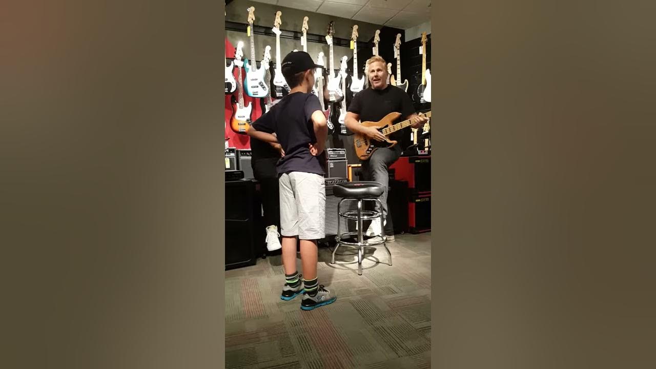 Rich Ross explaining how No More Tears bass intro riff was created Rich Ross explaining how No More Tears bass intro riff was created