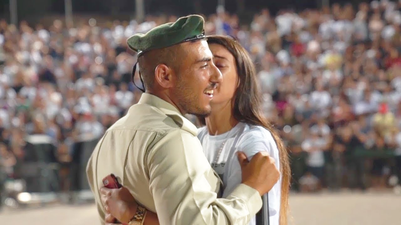 הצעת נישואים בסיום טירונות מג