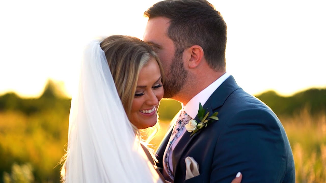 Wedding at Abella Wedding and Events Venue | Chisago City, Minnesota