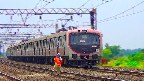 Train Video Of Eastern Railway || Electric Multiple Unit || Indian Railways