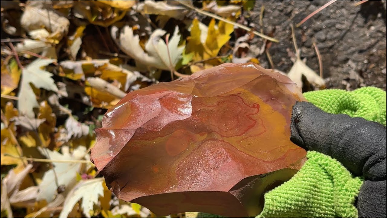 Preparing Horse Creek Chert for Heat Treatment. - YouTube