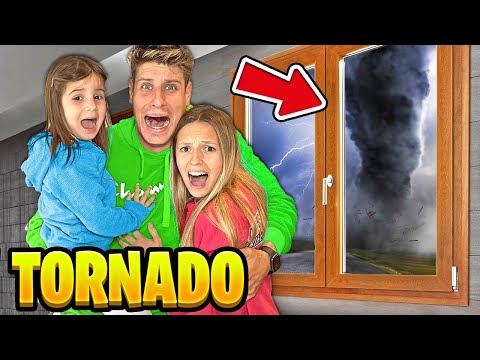 Video: Smette di piovere prima di un tornado?