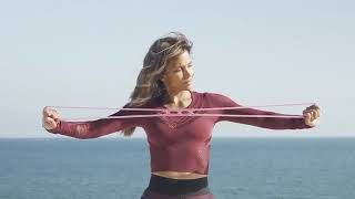 Miniatura del video Halle Berry in bikini